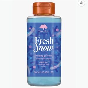 Tree Hut Fresh Snow foaming gel body wash 18 fl oz NWT